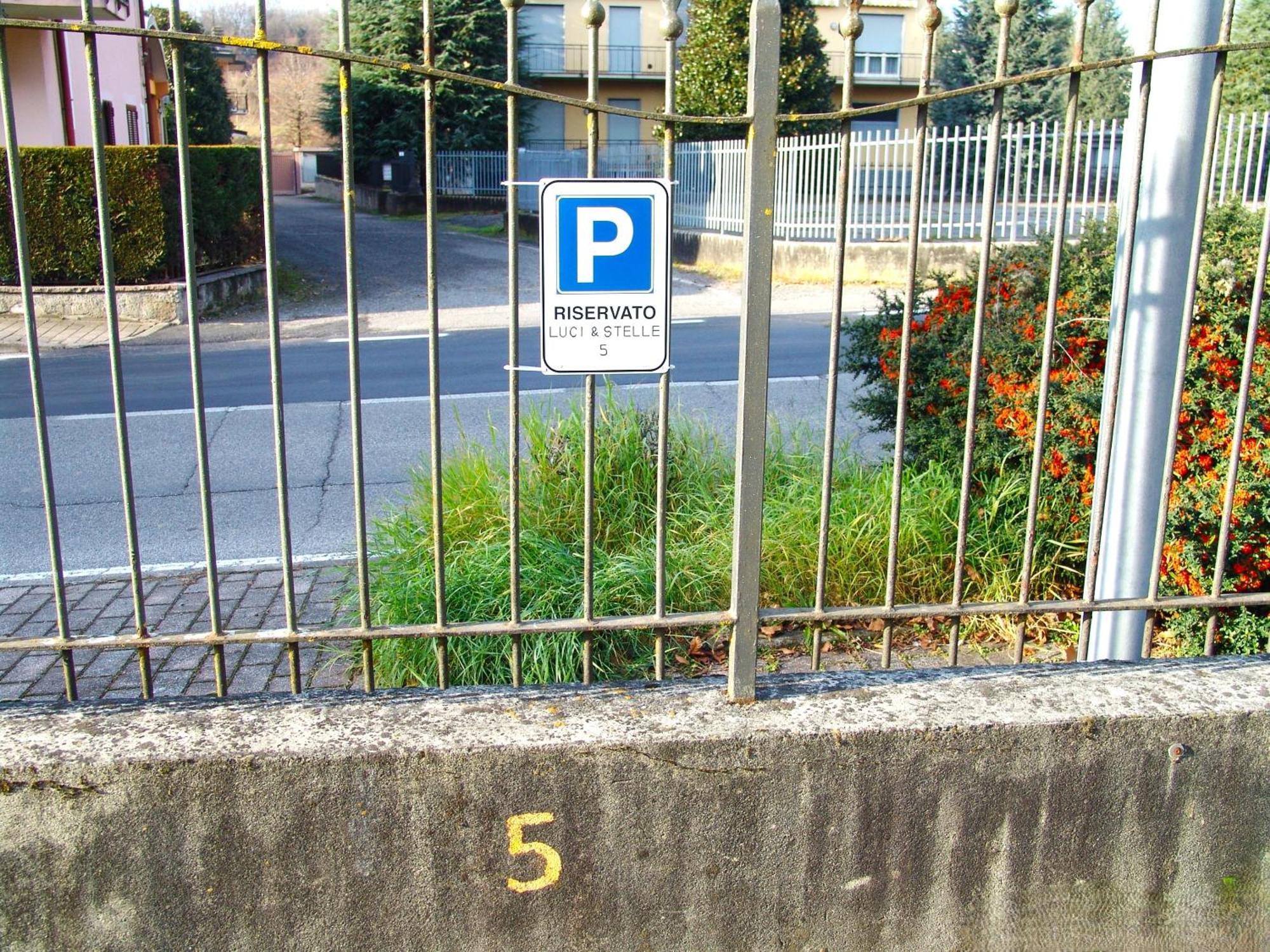 Modern Apartment Luci & Stelle Near Lake Como Nibionno エクステリア 写真