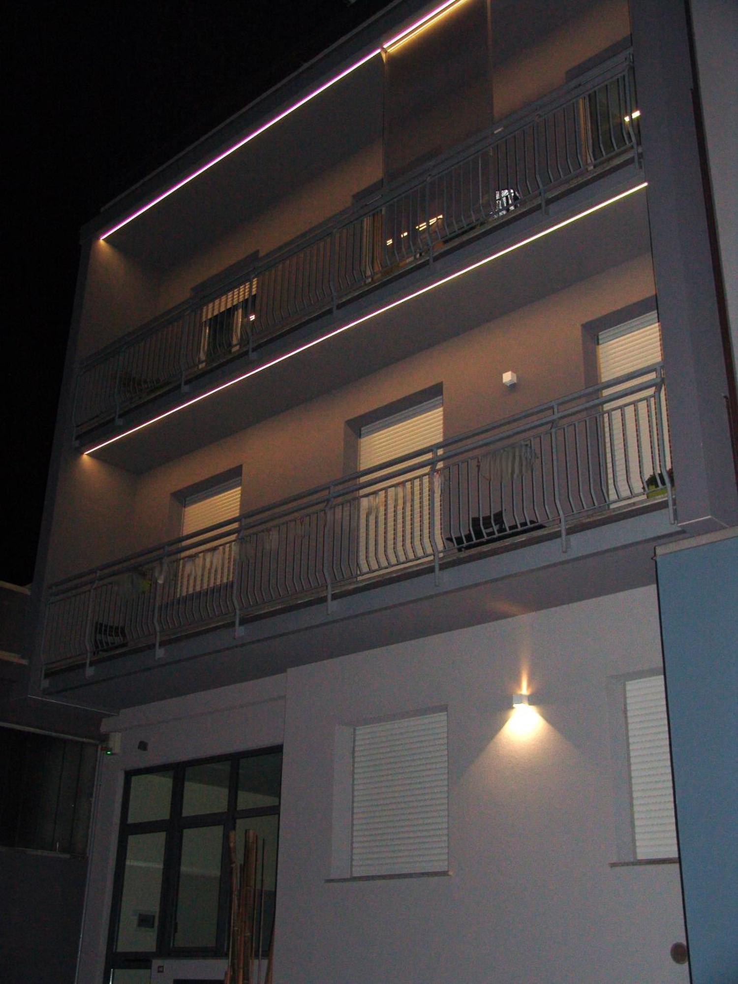Modern Apartment Luci & Stelle Near Lake Como Nibionno エクステリア 写真
